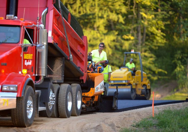 asphalt maintenance in Kenosha, commercial asphalt in Milwaukee, asphalt paving in Racine